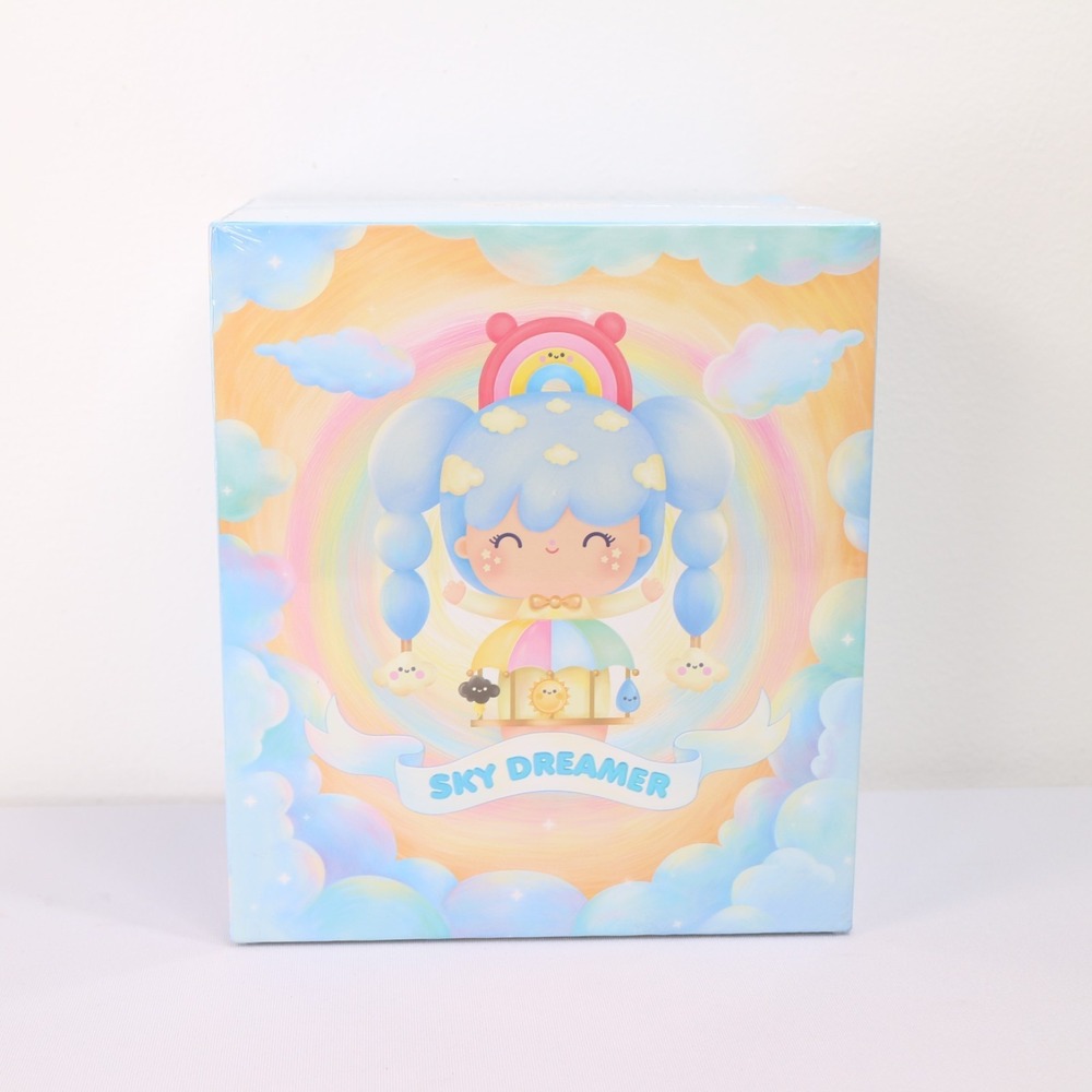 Momiji Sky Dreamer Vinyl Doll Figure New Pop Mart Birthday Party Collectible